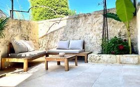 Maison De Village