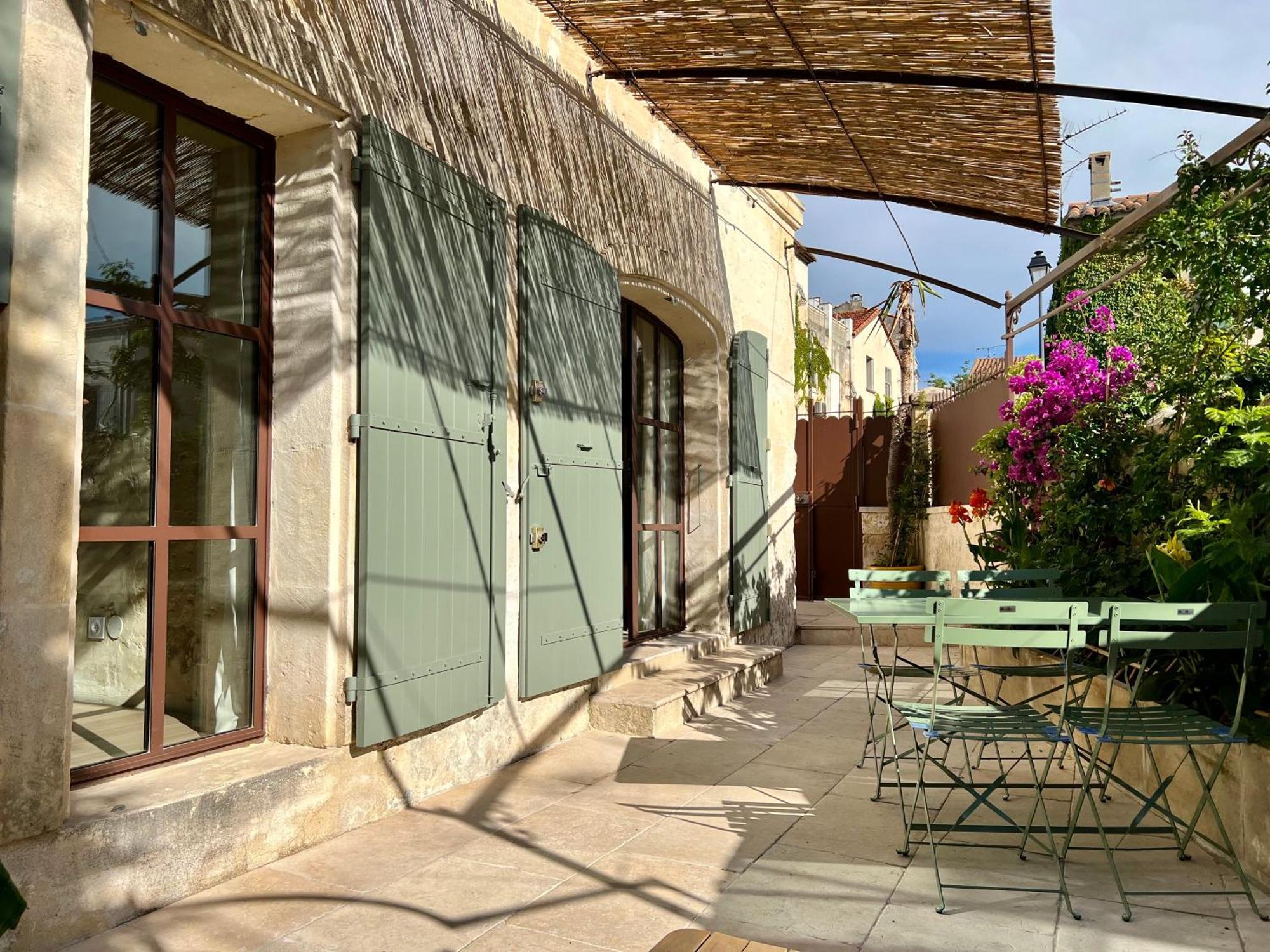 Maison De Village Fontvieille Exterior foto